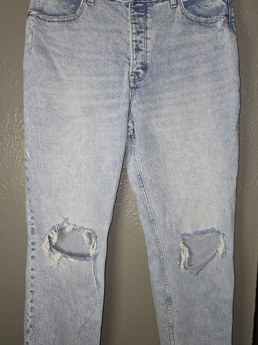 Abercrombie & Fitch The Dad Jeans High Rise Light Wash Blue Size 14S / 32S